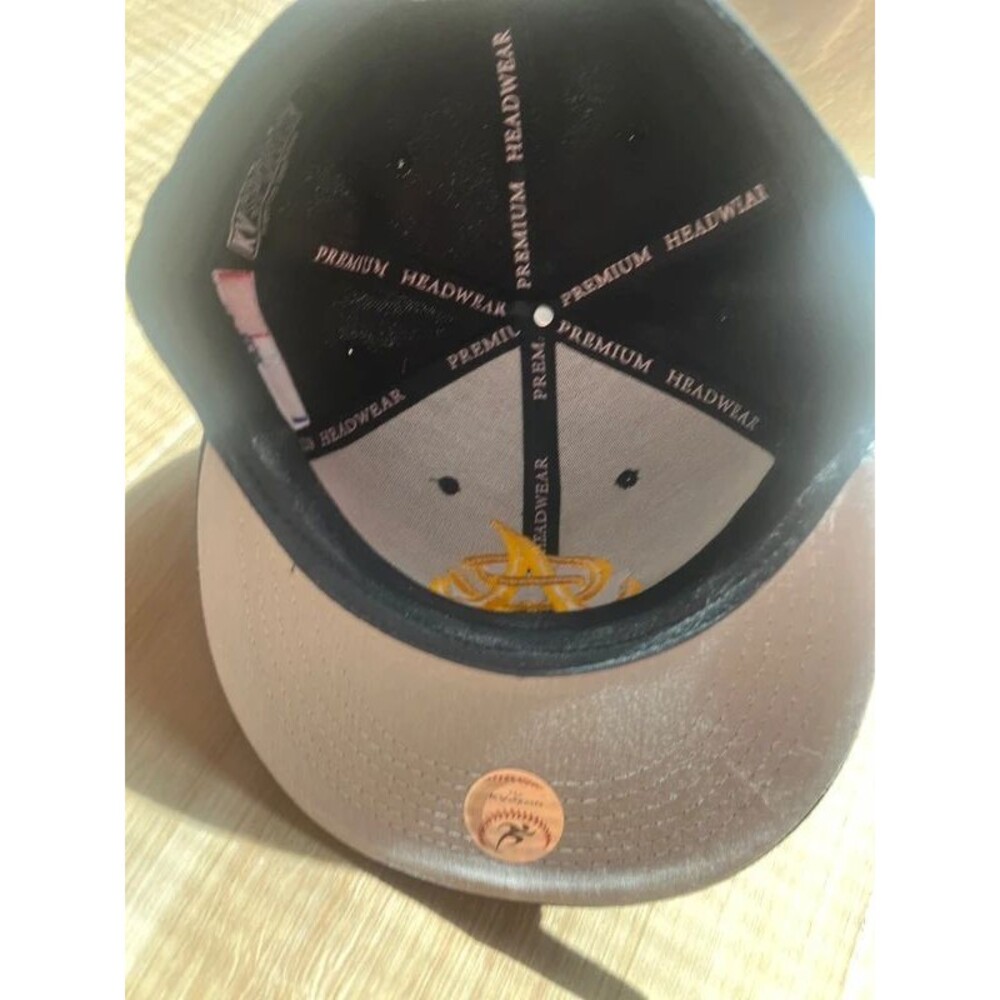 Baseball Cap - Picture 7 of 10
